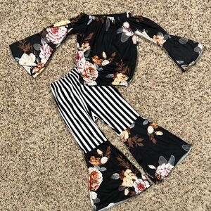 🆑FINAL PRICE‼️ Girls size 4T (110) striped and floral matching set